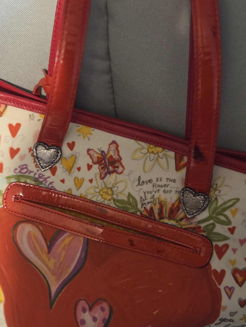 Brighton Heart Appliqué Tote Bag with Red Trim - Picture 5 of 15